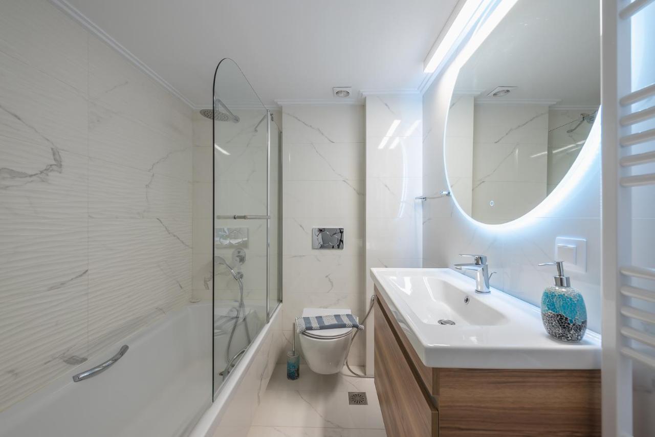 The Luxury Suite By Cloudkeys Aten Exteriör bild